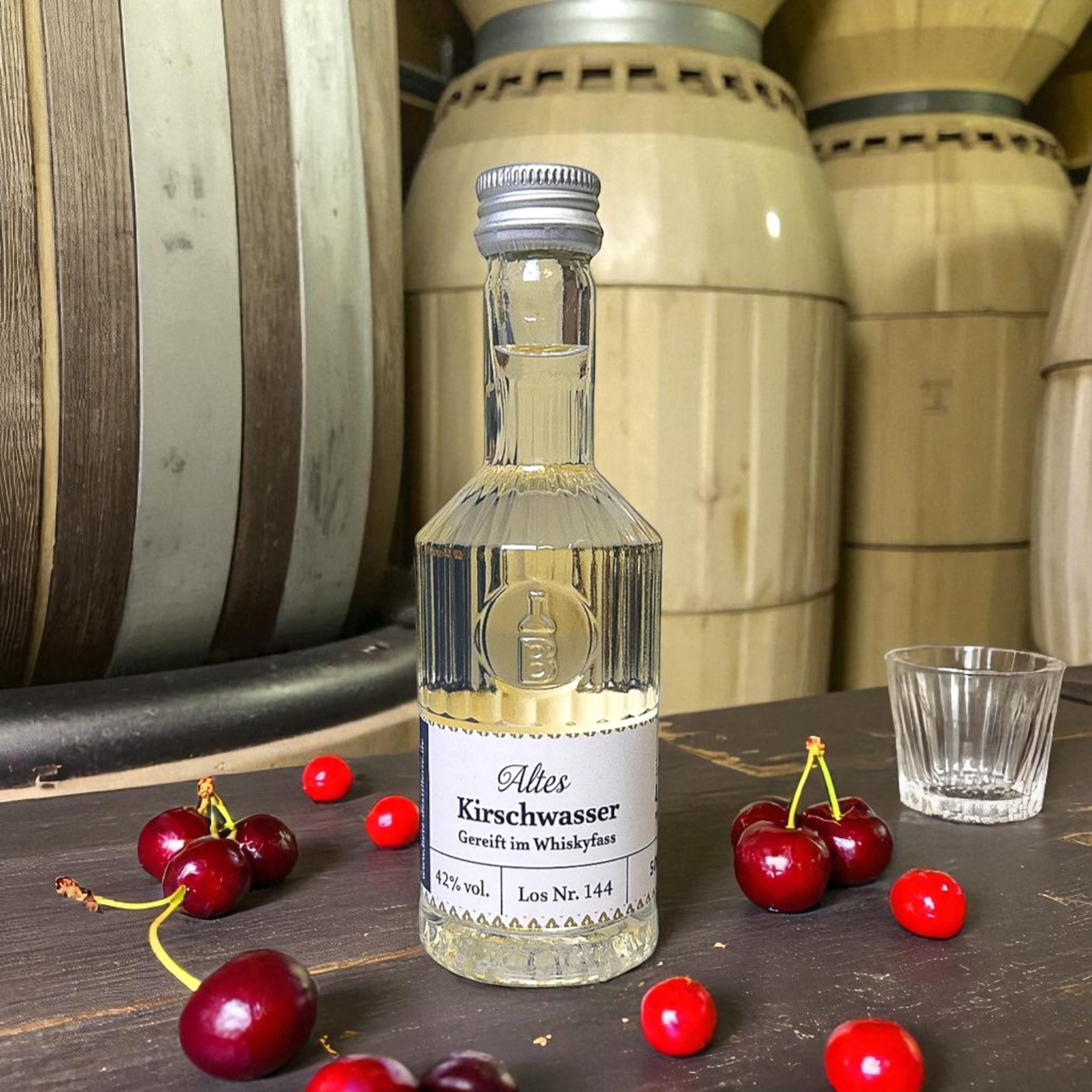 Altes Kirschwasser gereift im Whiskyfass 50 ml, 42 % vol.