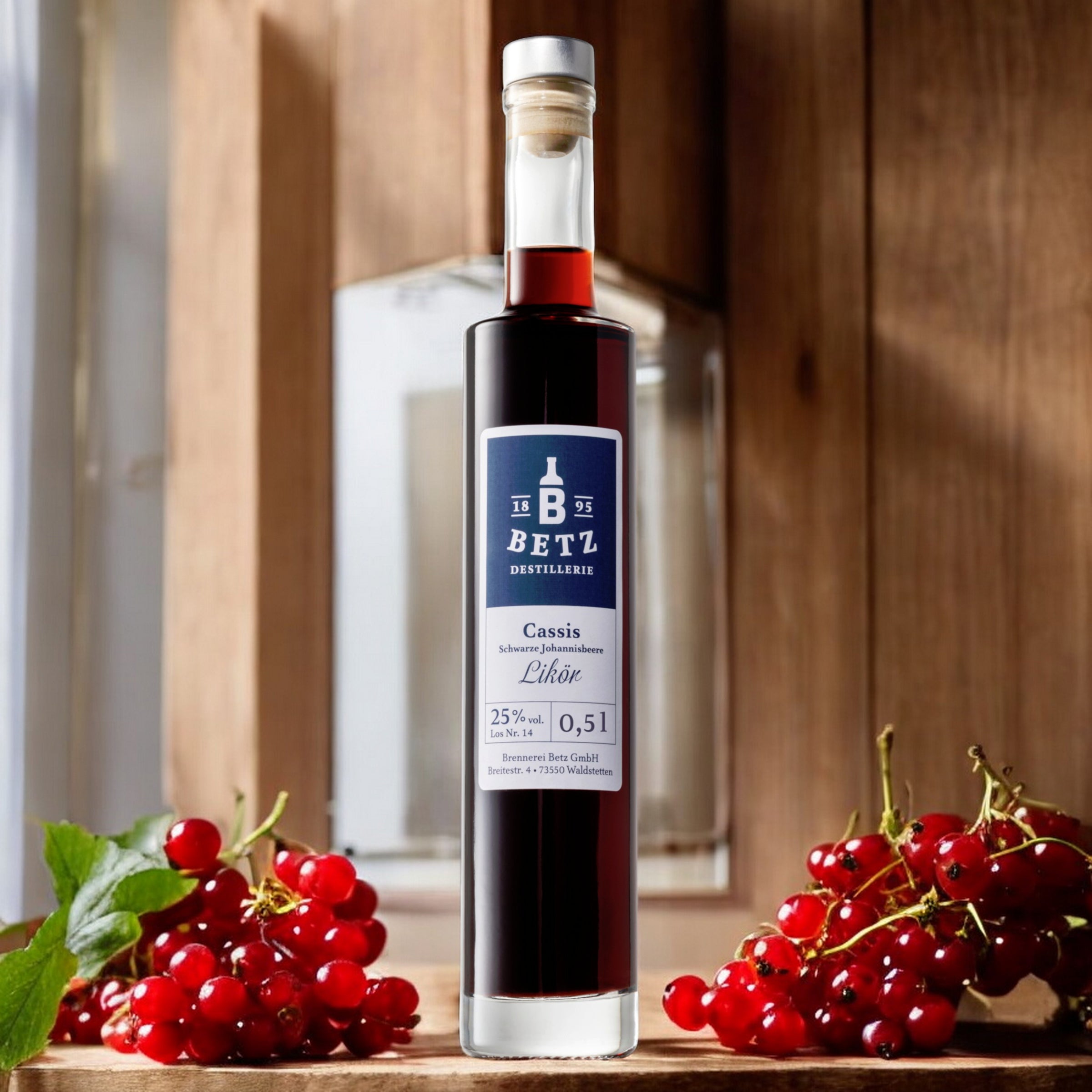 Cassis-Likör 0,5 l, 25 % vol.