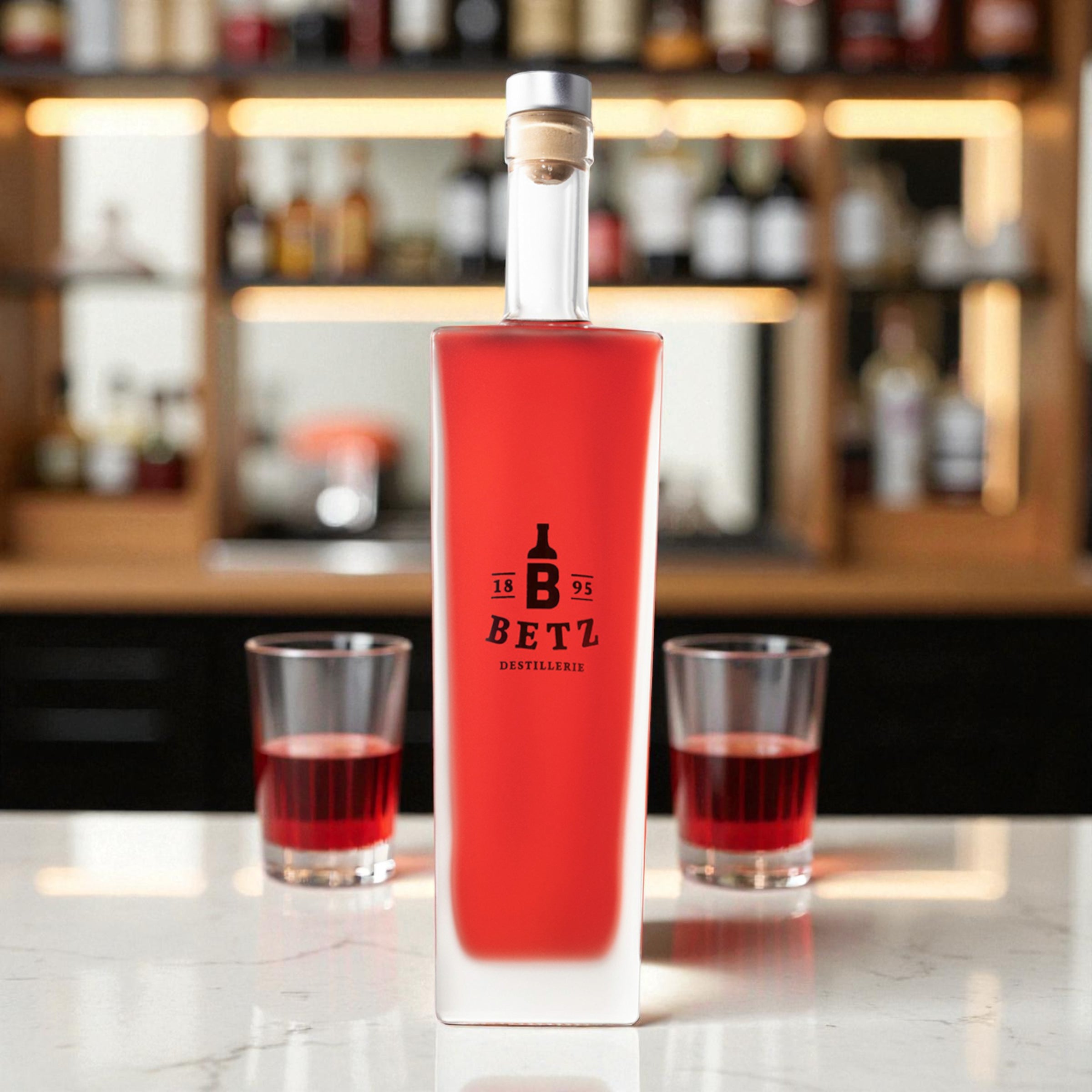 Roter Weinbergpfirsich-Likör 25 % vol. in Schmuckflasche Mauritius 0,5 l